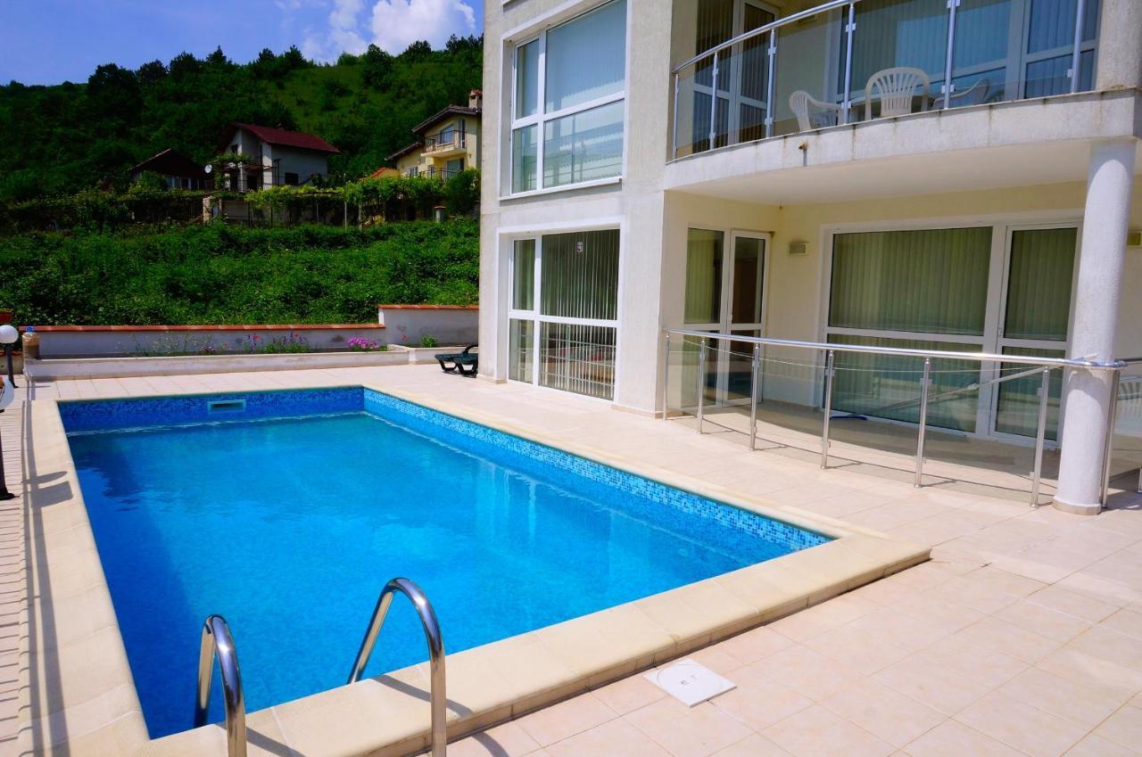 Апартамент Серена - Apartment Serena - Balchik Villa Zone Екстер'єр фото